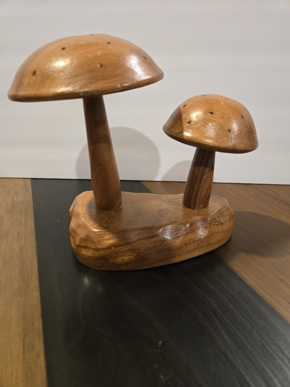 VTG Monkey Pod Wood Large Mushroom Figurine Decorative Hand Crafted Sculpture